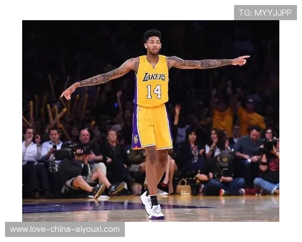 NBA英格拉姆拉起跳投训练更纯熟，助力新赛季表现