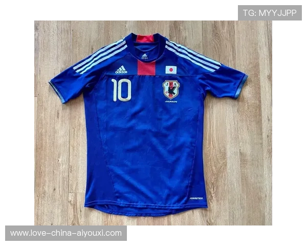 世界杯球衣设计引热议：传统与创新的较量