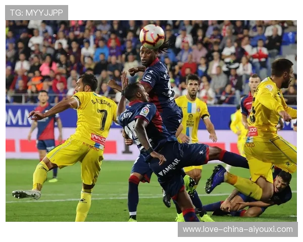 格拉纳达拟在边路引入更多速度与对抗并重的人选 格拉纳达拟在边路引入更多速度与对抗并重的人选