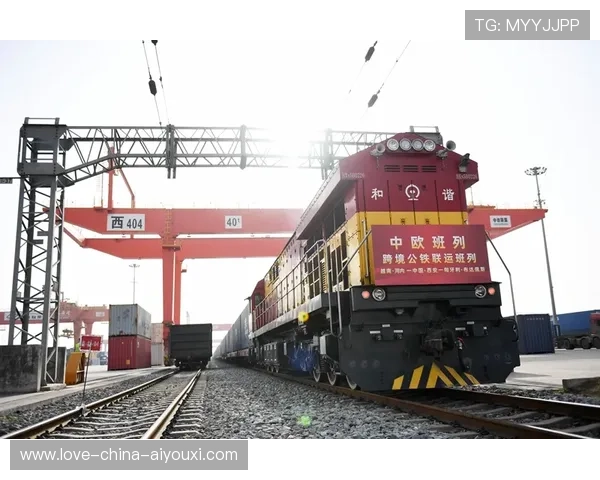 深圳新鹏城禁区前沿步伐细腻,一度撕开空档 深圳新鹏城禁区前沿步伐细腻,一度撕开空档