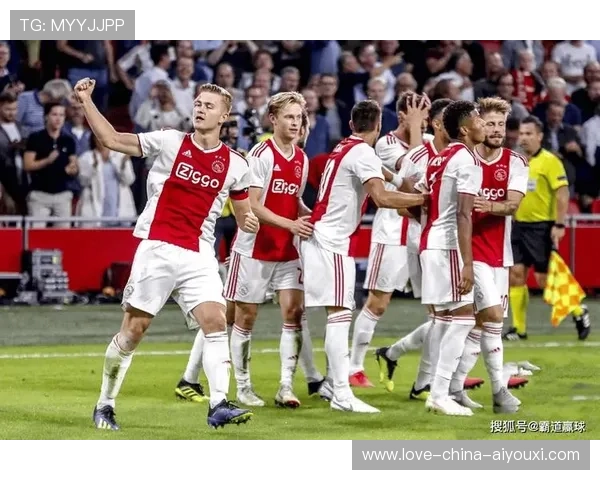 阿贾克斯准备签下一名西班牙中场，开启球队节奏革命！