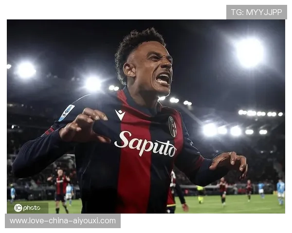 那不勒斯边路传中换位建功，头球破门定乾坤