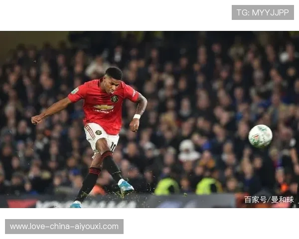 曼联拉什福德反击中一脚劲射得分
