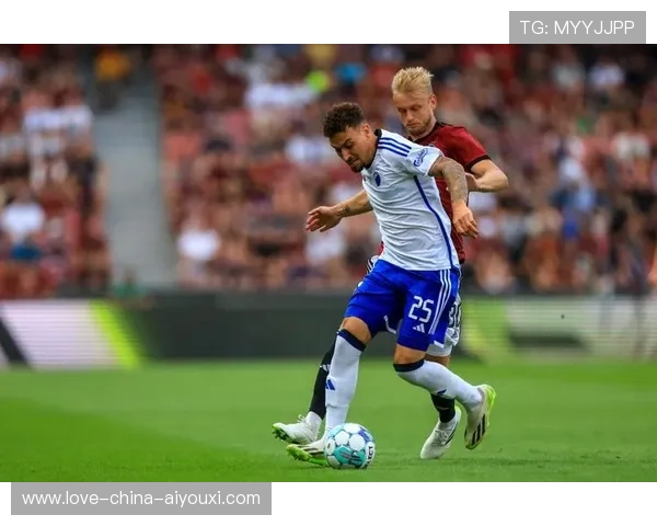 哥本哈根足球的秘密武器:中场拦截训练的“日常秘密” 哥本哈根足球的秘密武器:中场拦截训练的“日常秘密”