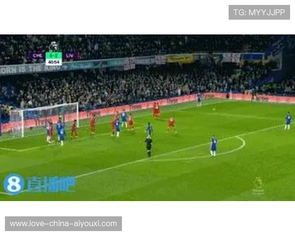 禁区外远射穿网成为当轮序列的最佳画面